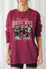 UL240P-E3193 Huntersu2019 Wives Social Club Graphic Plus Long Sleeve Tee $17