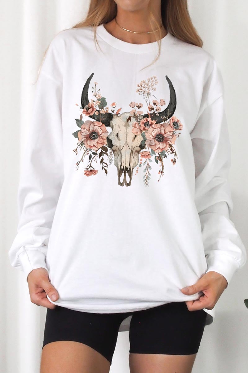 UL240P-E3113 Western Skull Floral Graphic Plus Long Sleeve Tee $17