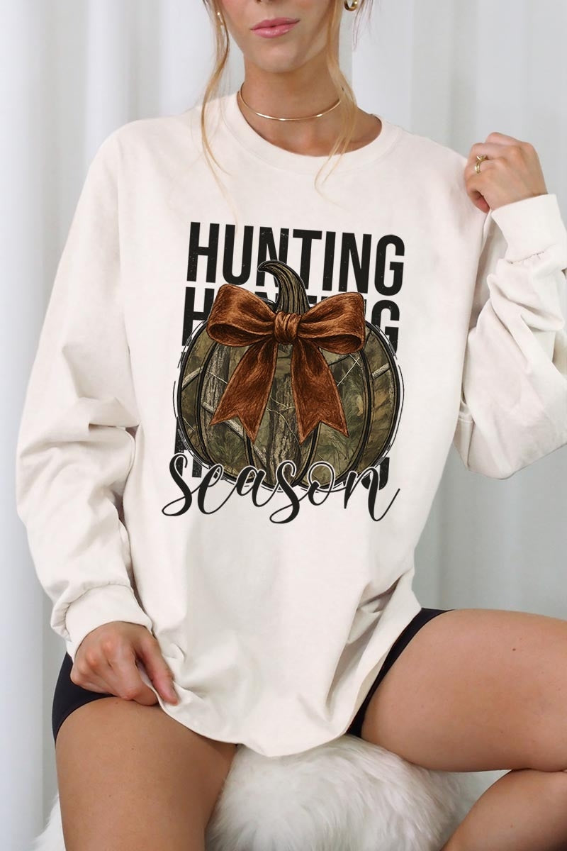 UL240P-E3190 Hunting Pumpkin Bow Graphic Plus Long Sleeve Tee $17