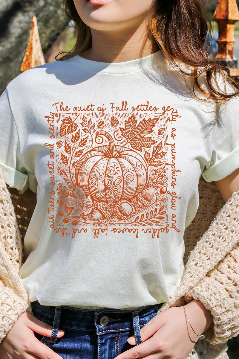 US3001P-E3112 Fall Pumpkin Botanical Graphic Plus Tee $16
