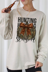 UL240-E3190 Hunting Pumpkin Bow Graphic Long Sleeve Tee $13.75