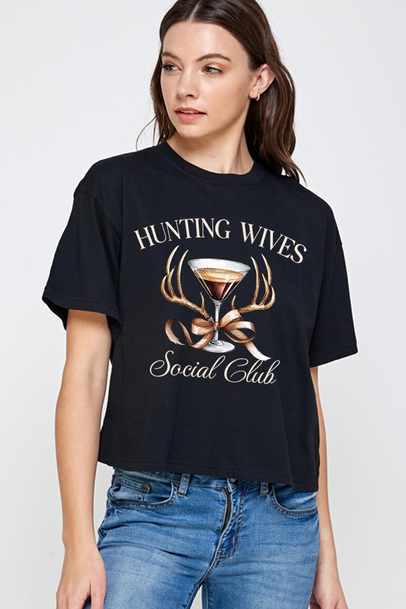 CTS-E3191 Hunting Wives Social Club Graphic Relaxed Crop Top $11