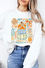 UL180-E3153 Floral Pumpkin Stack Graphic Sweatshirt $20