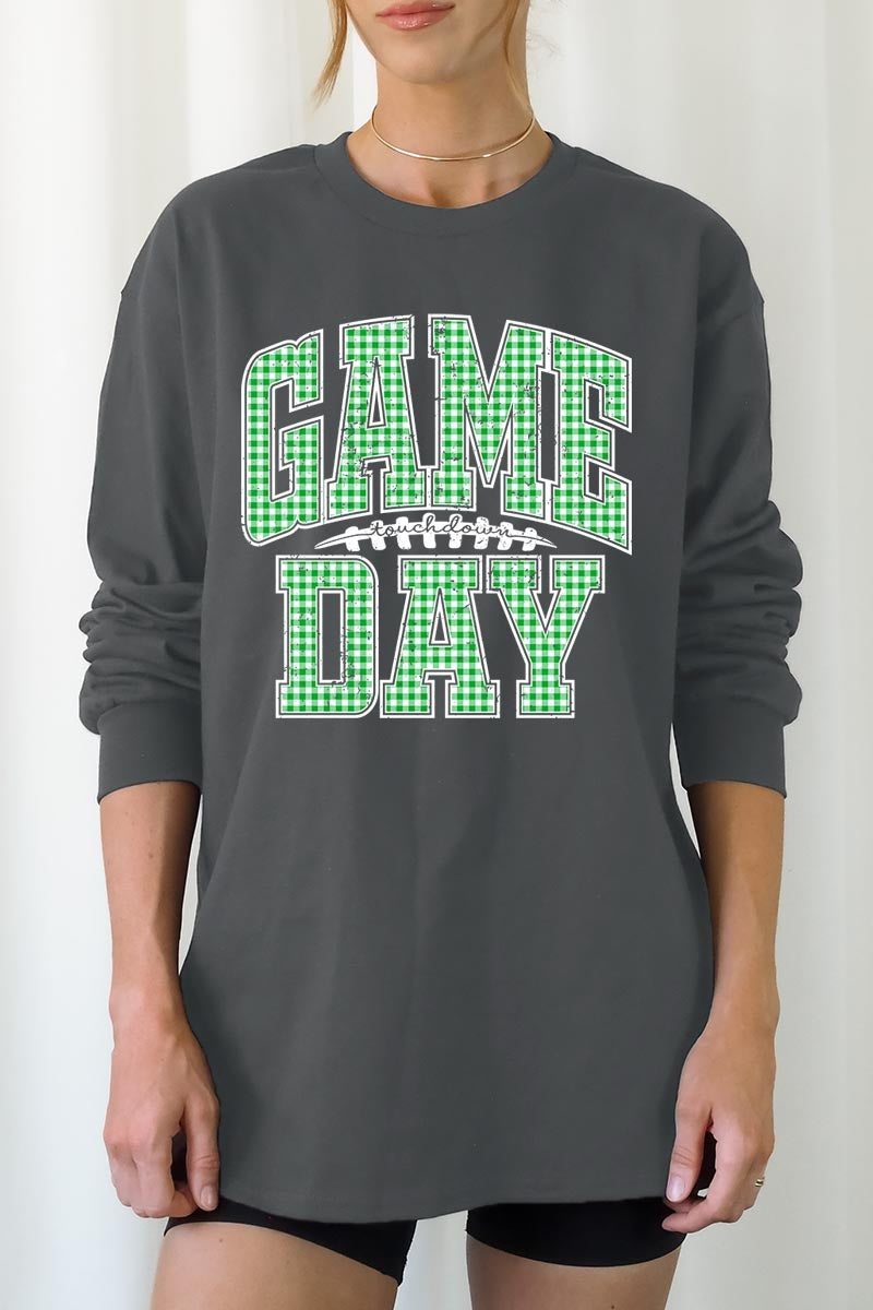 UL240-E3128 Green Gingham Game Day Graphic Long Sleeve Tee $13.75