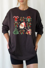 UL240P-E3217 Santa Gifts & Bows Christmas Graphic Plus Long Sleeve Tee $17