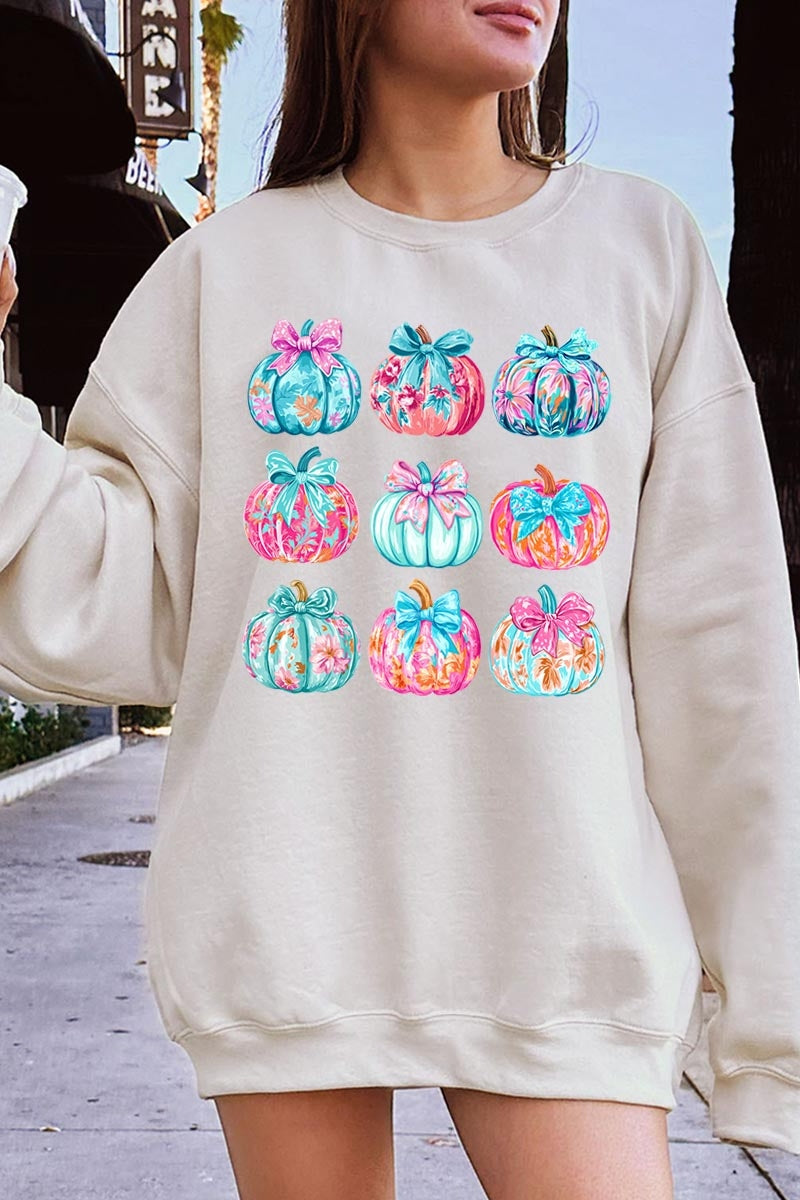 UL180P-E3137 Coquette Pumpkin Graphic Plus Sweatshirt $25