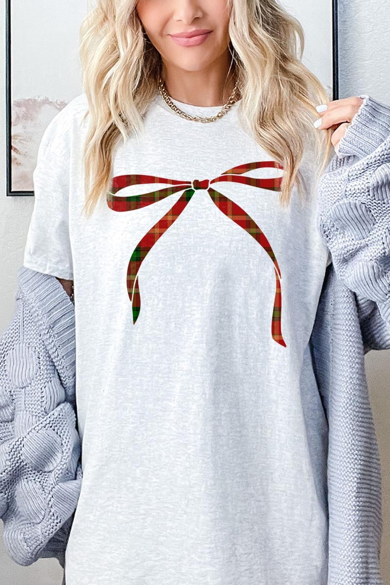 5000P-E3211 Red Bow Christmas Graphic Plus Heavy Cotton Tee $12.75
