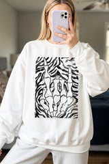 UL180-E3177 Skeleton Hands Zebra Graphic Sweatshirt $20