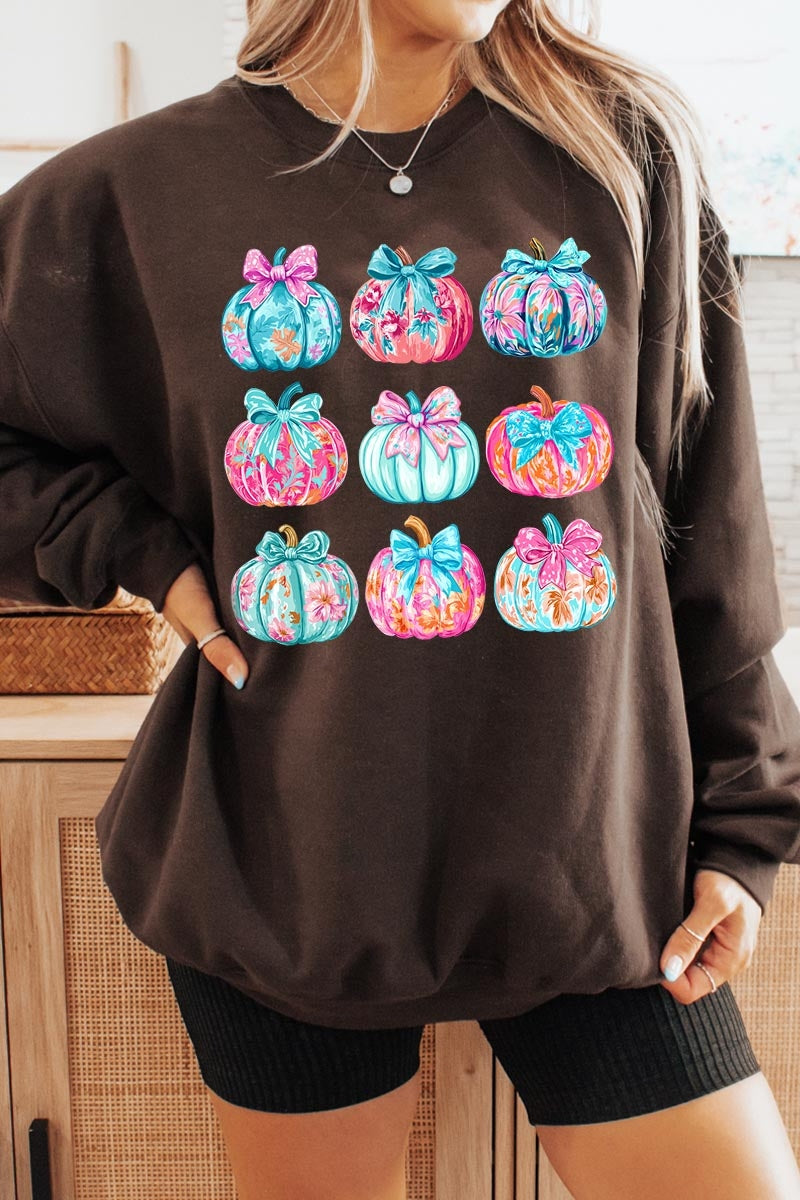 UL180P-E3137 Coquette Pumpkin Graphic Plus Sweatshirt $25