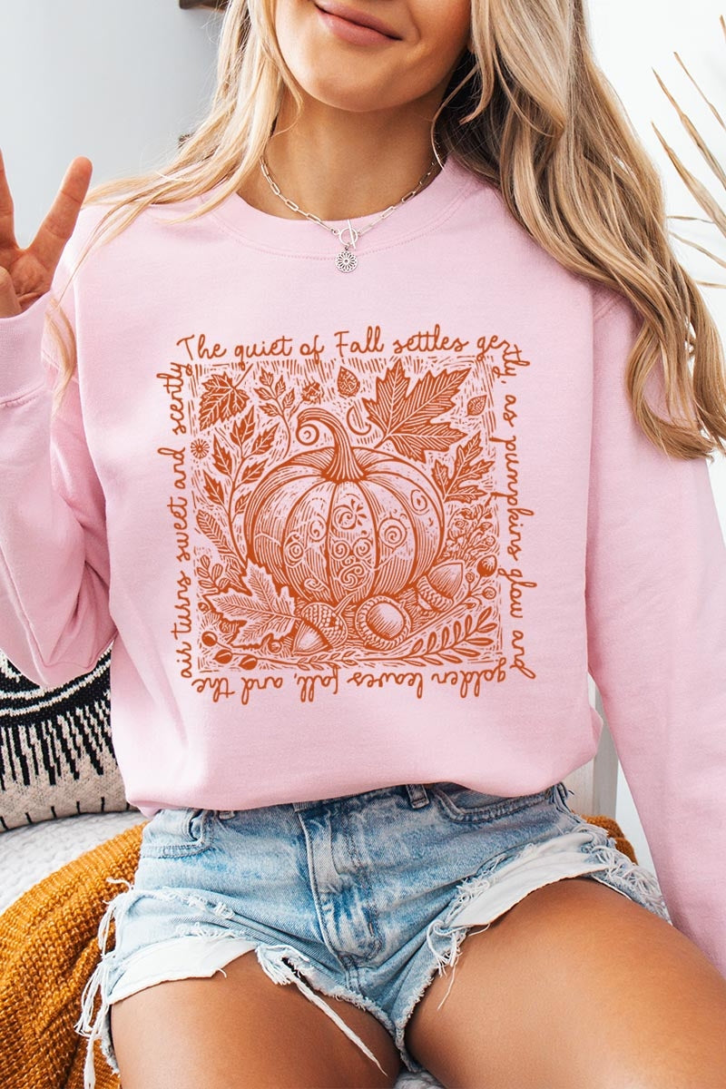 UL180P-E3112 Fall Pumpkin Botanical Graphic Plus Sweatshirt $25