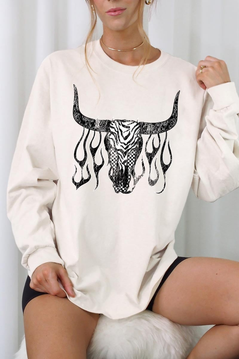 UL240P-E3176 Western Bullskull Graphic Plus Long Sleeve Tee $17
