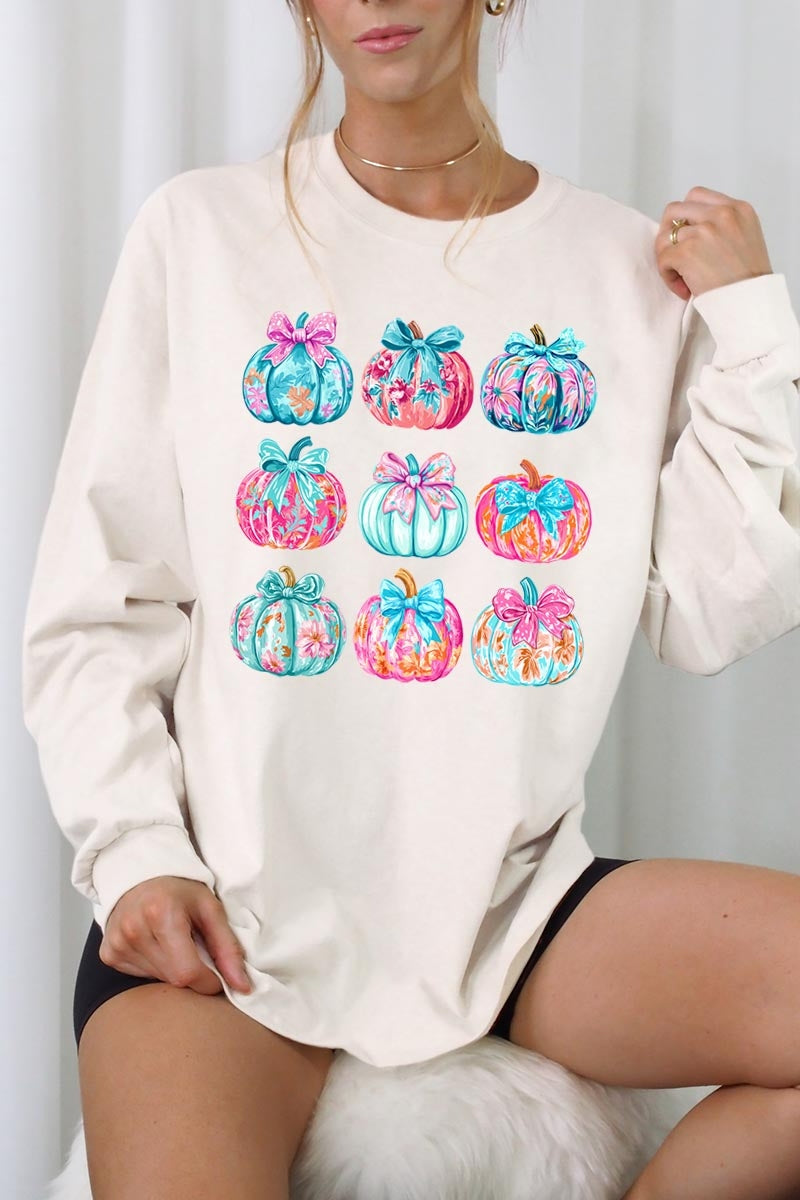 UL240P-E3137 Coquette Pumpkin Graphic Plus Long Sleeve Tee $17
