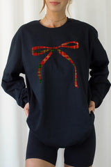 UL240P-E3211 Red Bow Christmas Graphic Plus Long Sleeve Tee $17