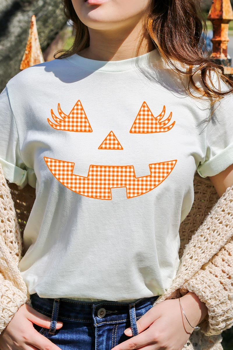 US3001-E3148 Cute Pumpkin Halloween Graphic Tee $12.5