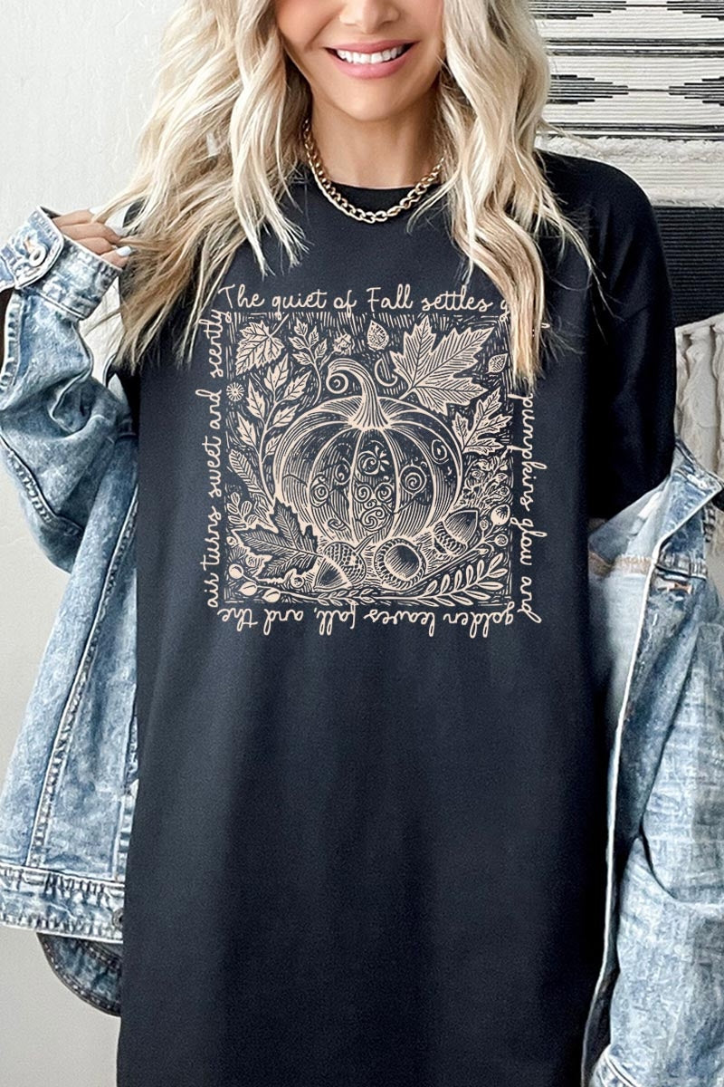 5000P-E3112 Pumpkin Botanical Graphic Plus Heavy Cotton Tee $12.75