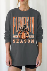 UL240P-E3145 Pumpkin Season Graphic Plus Long Sleeve Tee $17