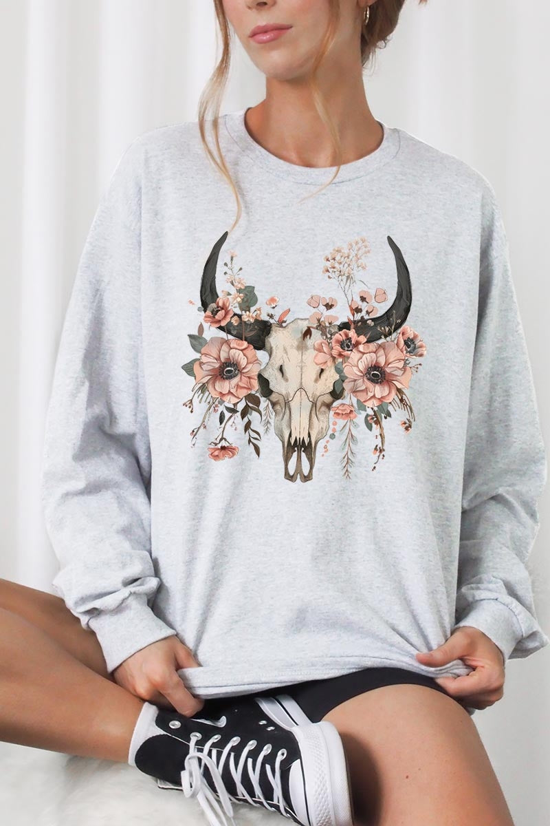 UL240P-E3113 Western Skull Floral Graphic Plus Long Sleeve Tee $17