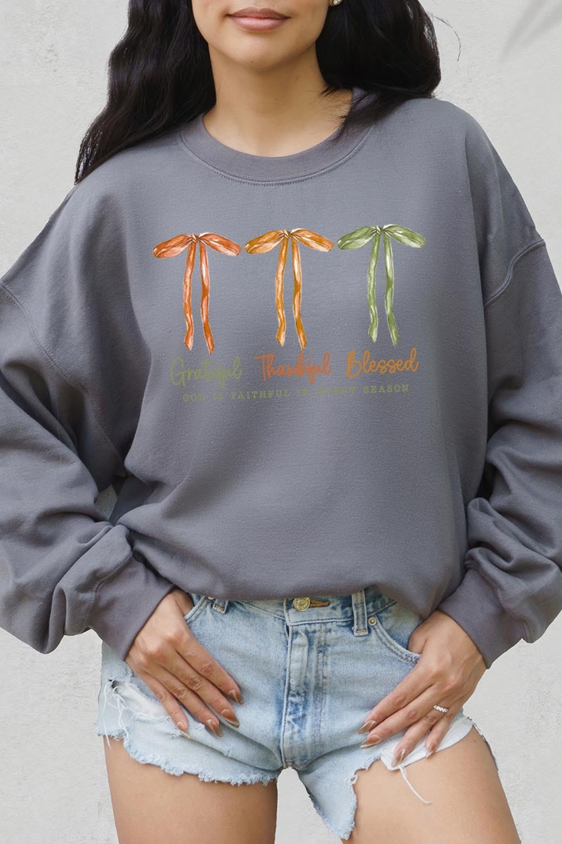 UL180P-E3111 Grateful Thankful Blessed Graphic Plus Sweatshirt $25