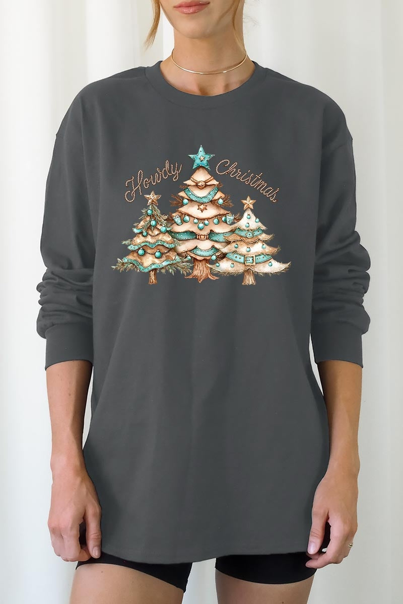 UL240P-E3185 Howdy Christmas Graphic Plus Long Sleeve Tee $17