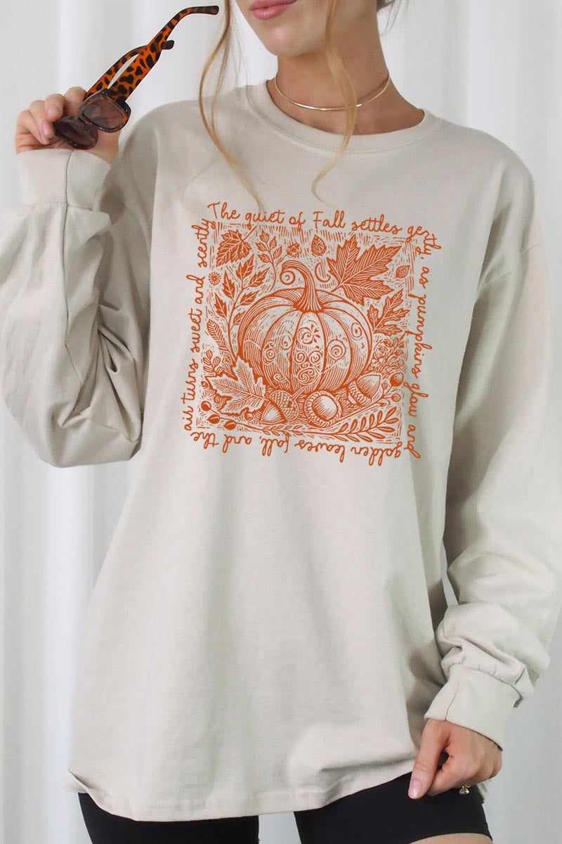 UL240-E3112 Fall Pumpkin Botanical Graphic Long Sleeve Tee $13.75