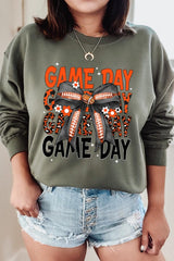UL180P-E3088 Orange Black Football Game Day Bow Plus Sweatshirt $25