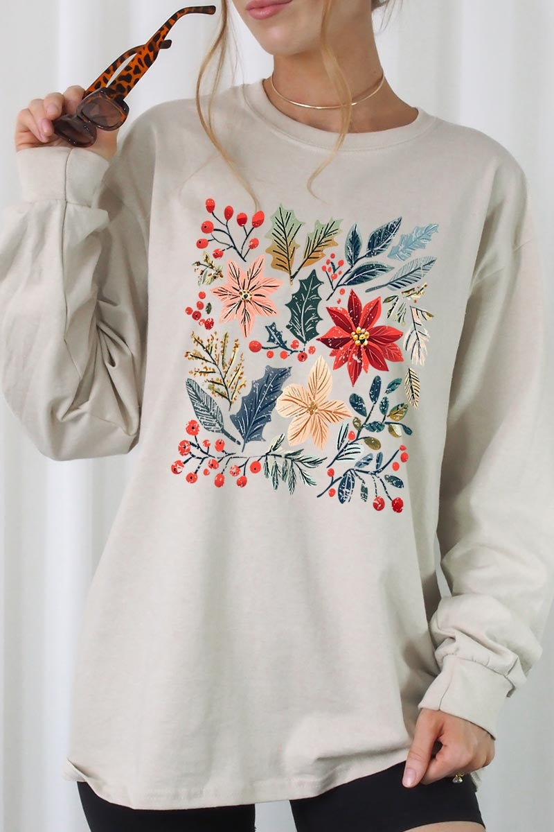 UL240P-E3186 Floral Christmas Graphic Plus Long Sleeve Tee $17