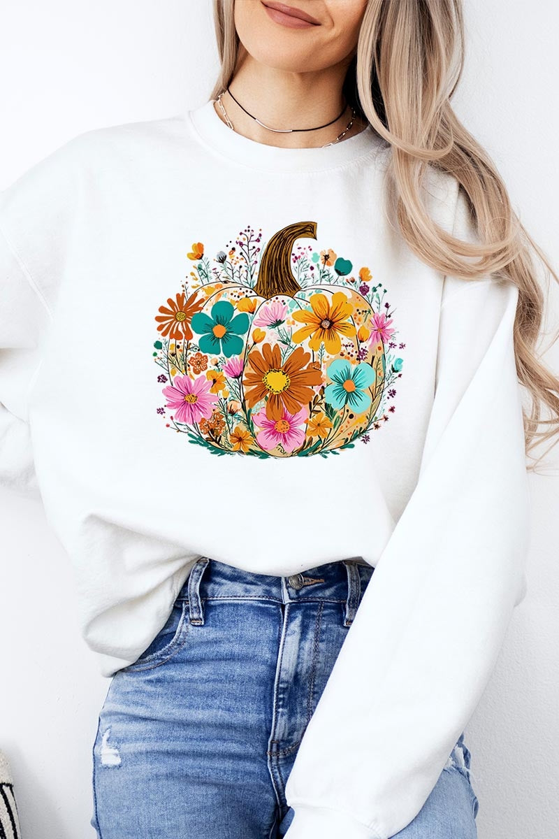 UL180P-E3118 Floral Pumpkin Graphic Plus Sweatshirt $25
