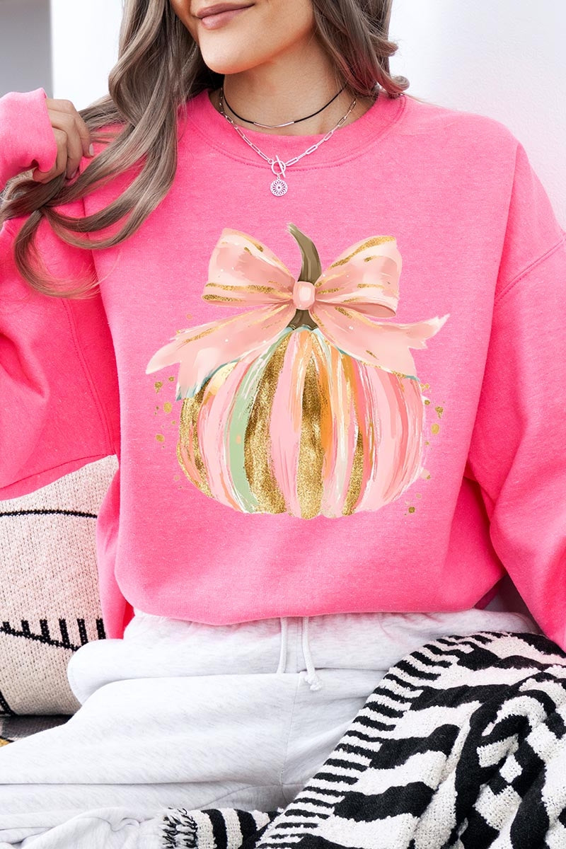 UL180-E3083 Brushstroke Pumpkin Graphic Sweatshirt $20