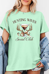5000P-E3191 Hunting Wives Social Club Graphic Plus Heavy Cotton Tee $12.75