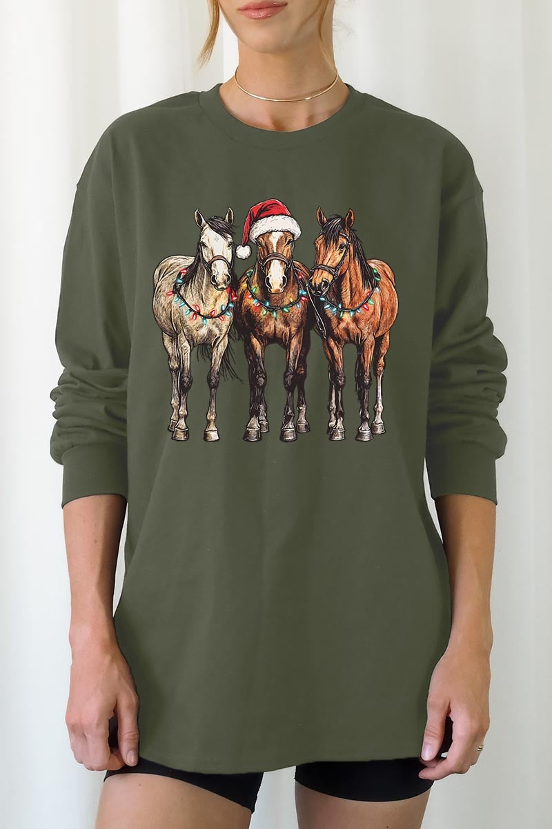 UL240P-E3182 Christmas Horses Graphic Plus Long Sleeve Tee $17