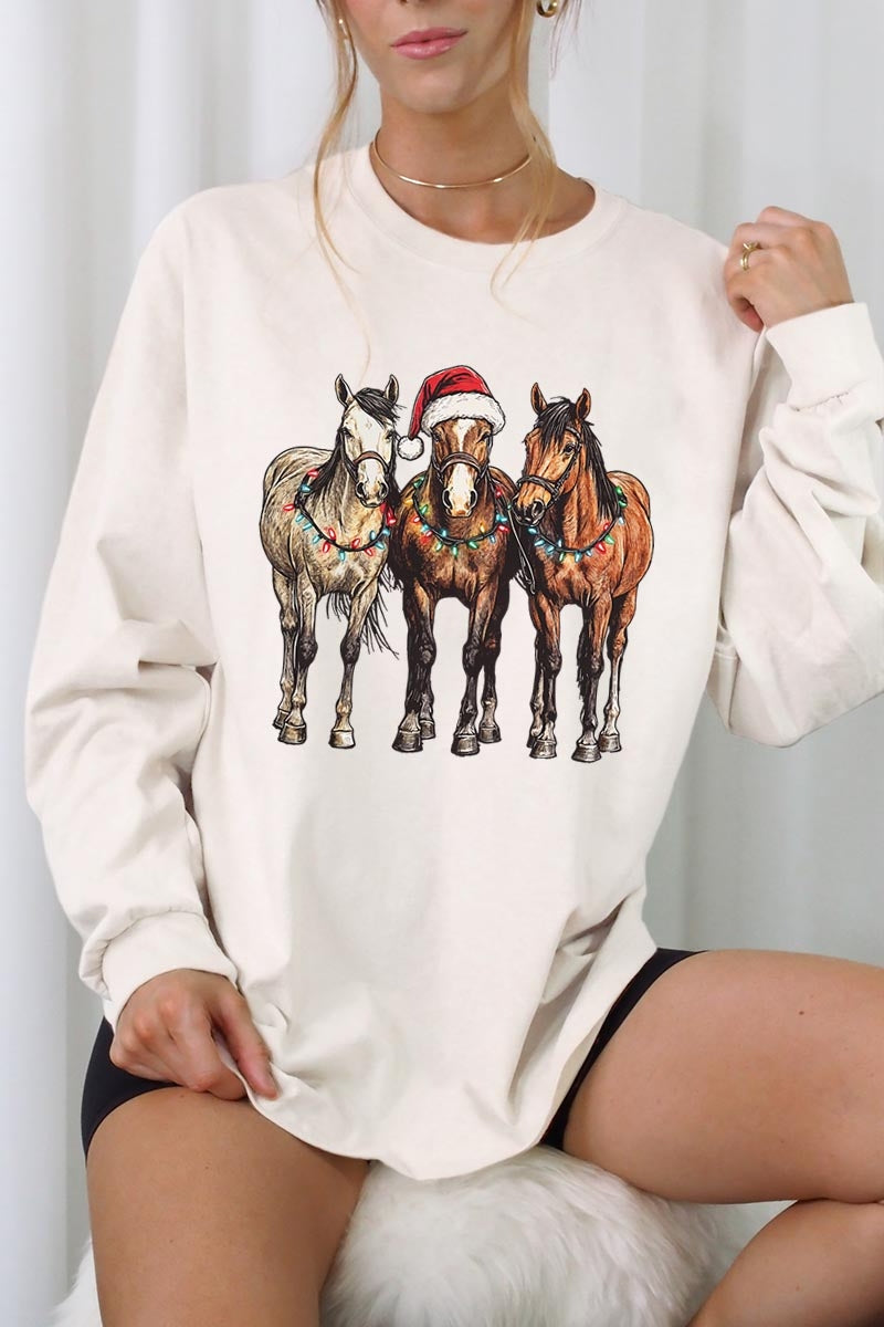 UL240P-E3182 Christmas Horses Graphic Plus Long Sleeve Tee $17