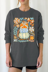 UL240P-E3153 Floral Pumpkin Stack Graphic Plus Long Sleeve Tee $17