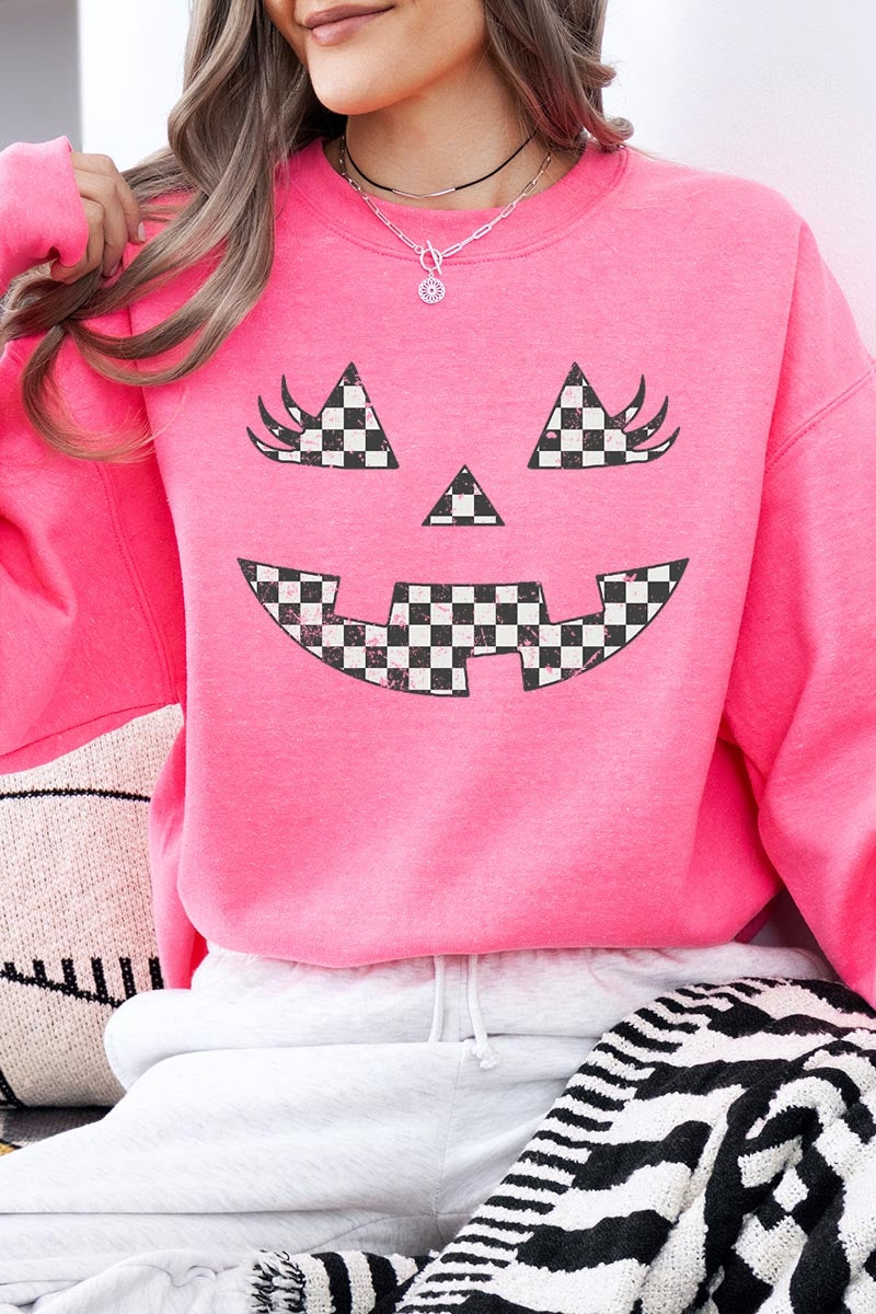 UL180P-E3149 Checker Pumpkin Face Graphic Plus Sweatshirt $25