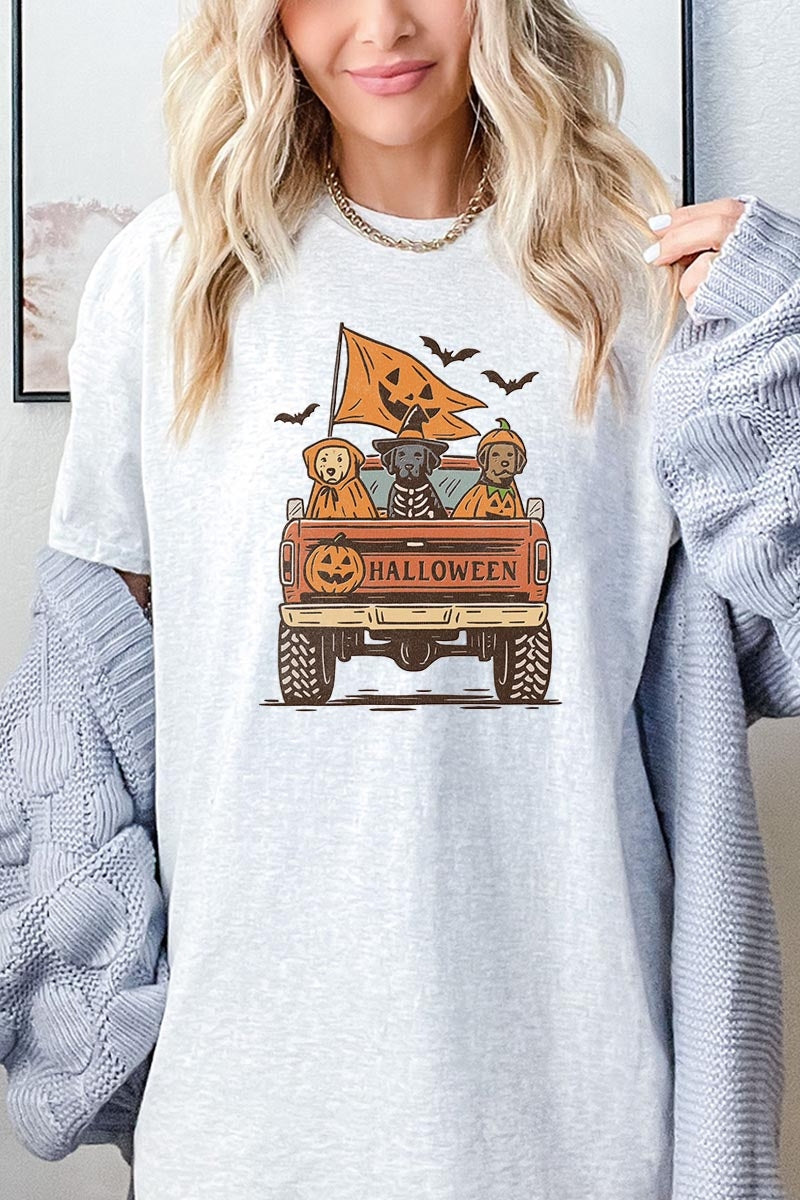 5000P-E3150 Halloween Truck Dogs Graphic Plus Heavy Cotton Tee $12.75